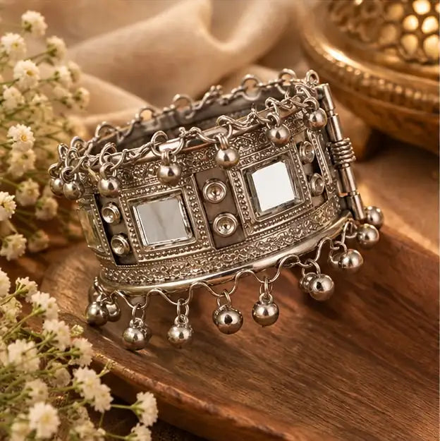 Aaina Royale Oxidised Kada