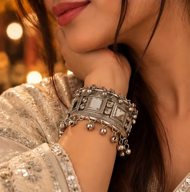 Aaina Royale Oxidised Kada