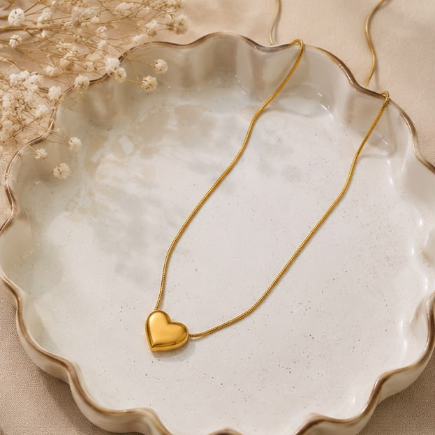 Amora Mini Heart Necklace