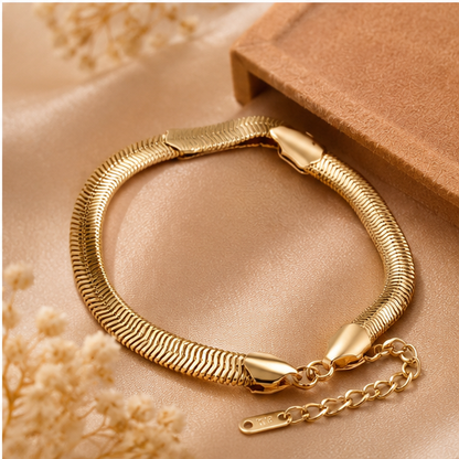 Aurelia Wave Bracelet