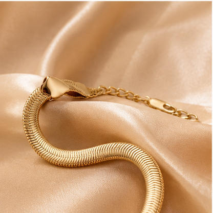 Aurelia Wave Bracelet