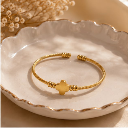 Clover Grace Bracelet