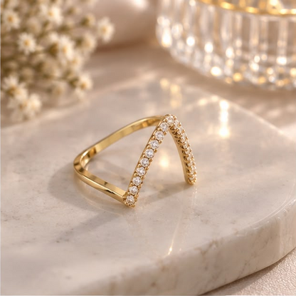 Crystal Luxe V Ring