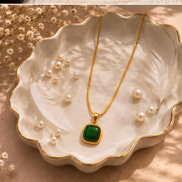 Emerald Muse Necklace