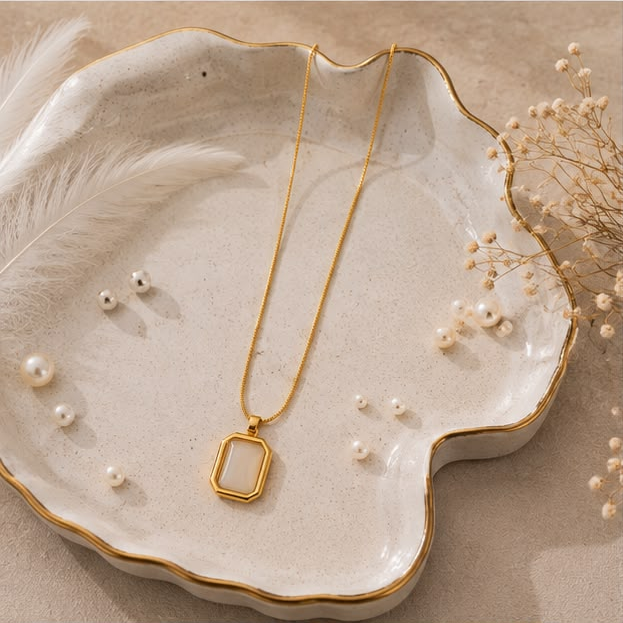 Ivory Elara Necklace