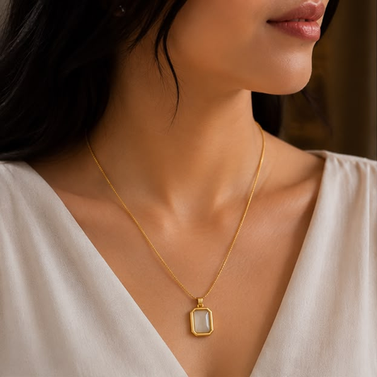 Ivory Elara Necklace