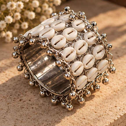Pearl Royale Shell Kada