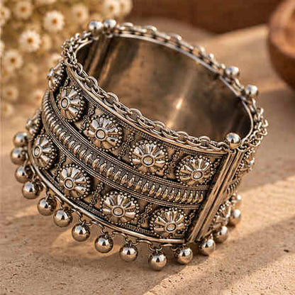Zara Noor Oxidised Kada