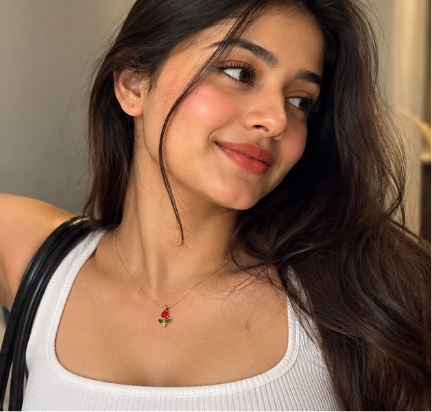 Red Tulip Bloom Necklace